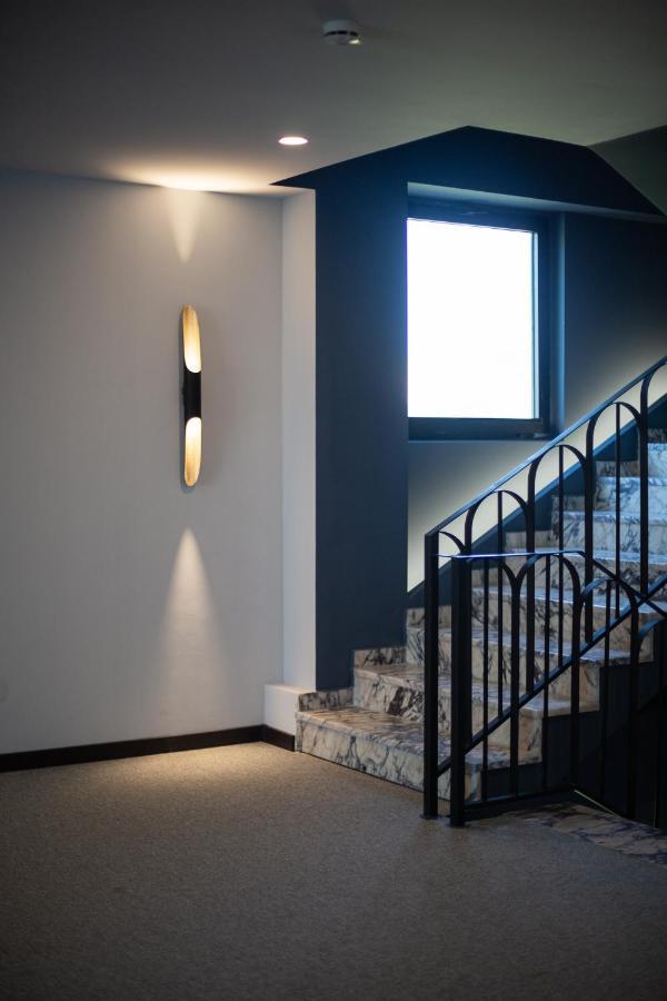 West Inn Georgia クタイシ エクステリア 写真