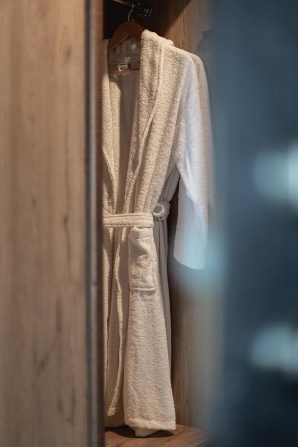 West Inn Georgia クタイシ エクステリア 写真