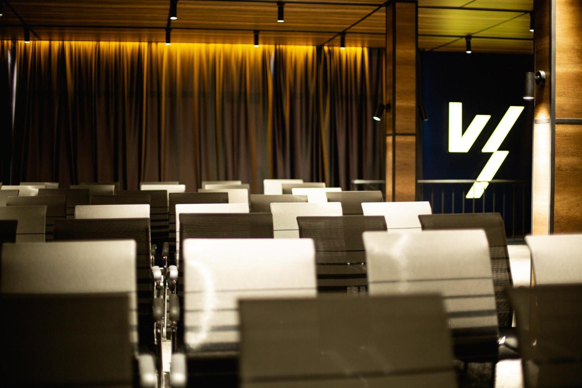 West Inn Georgia クタイシ エクステリア 写真